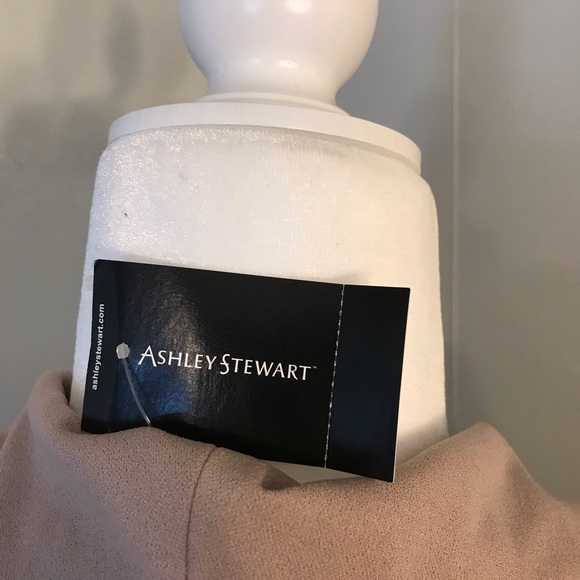 jacket. - Picture 2 of 2